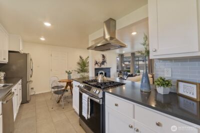 309 W Cole Street , Kent, WA 98032 - Photo 2