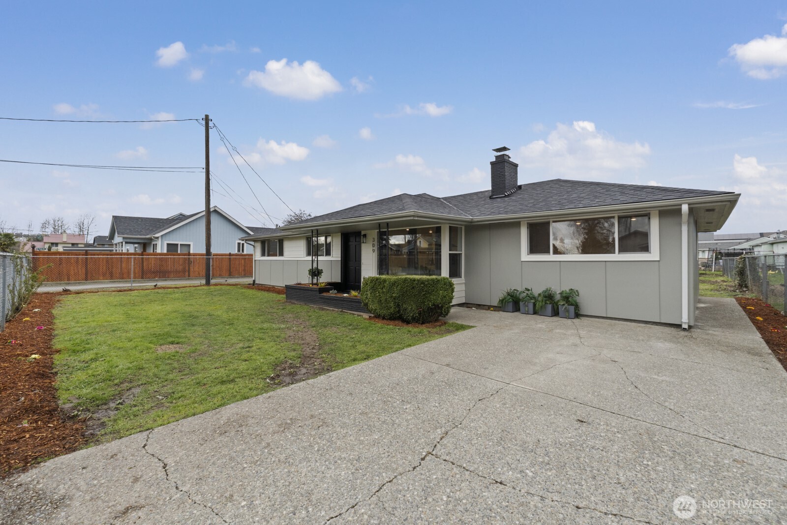 309 W Cole Street , Kent, WA 98032