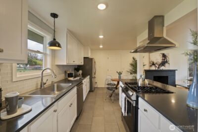 309 W Cole Street , Kent, WA 98032 - Photo 8