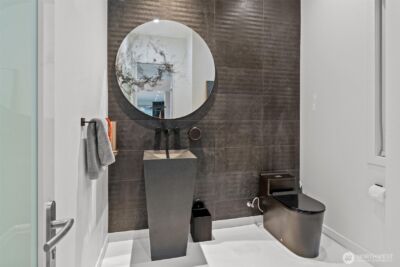 903 N 33rd Place , Renton, WA 98056 - Photo 11