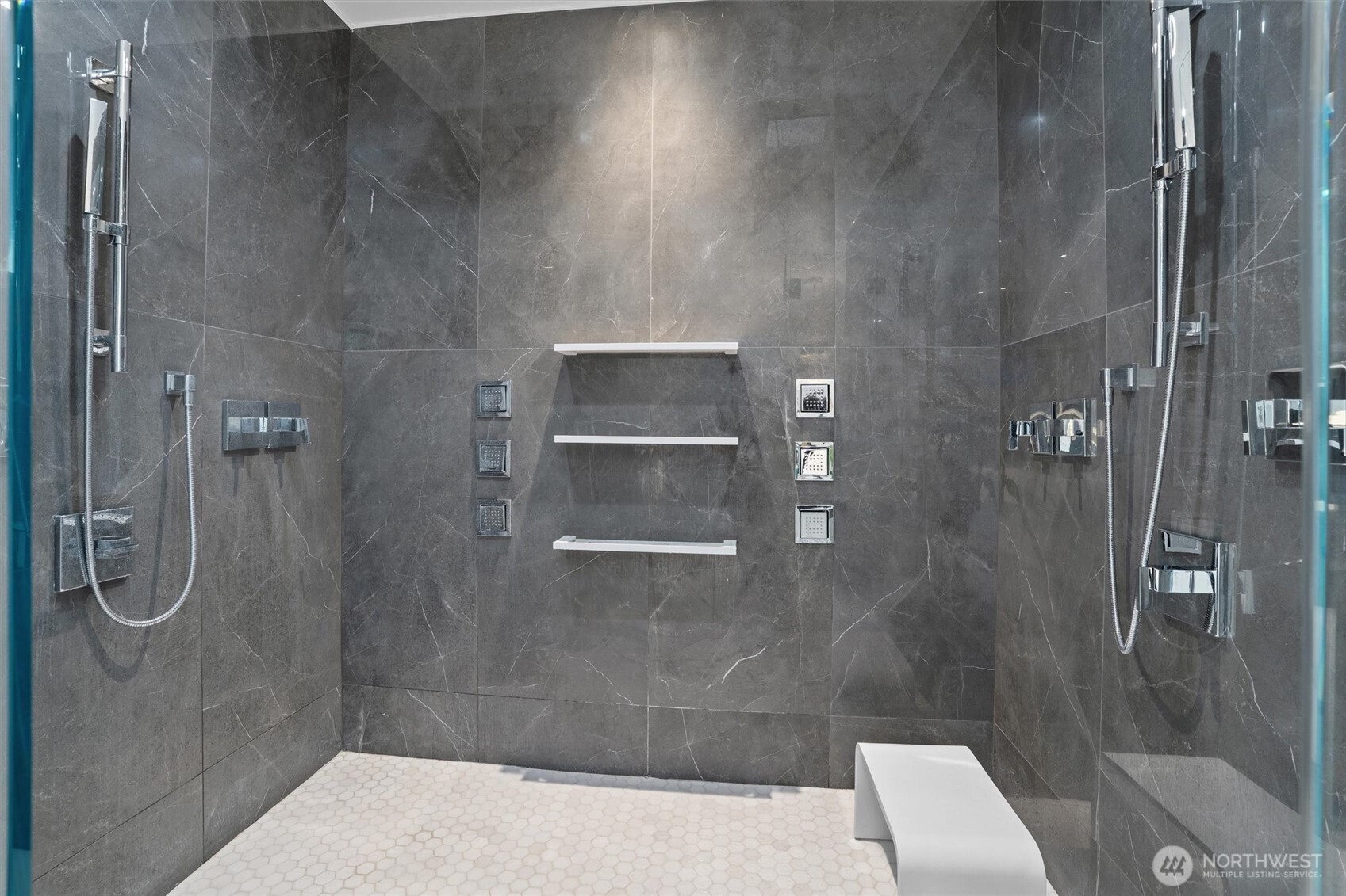 903 N 33rd Place , Renton, WA 98056