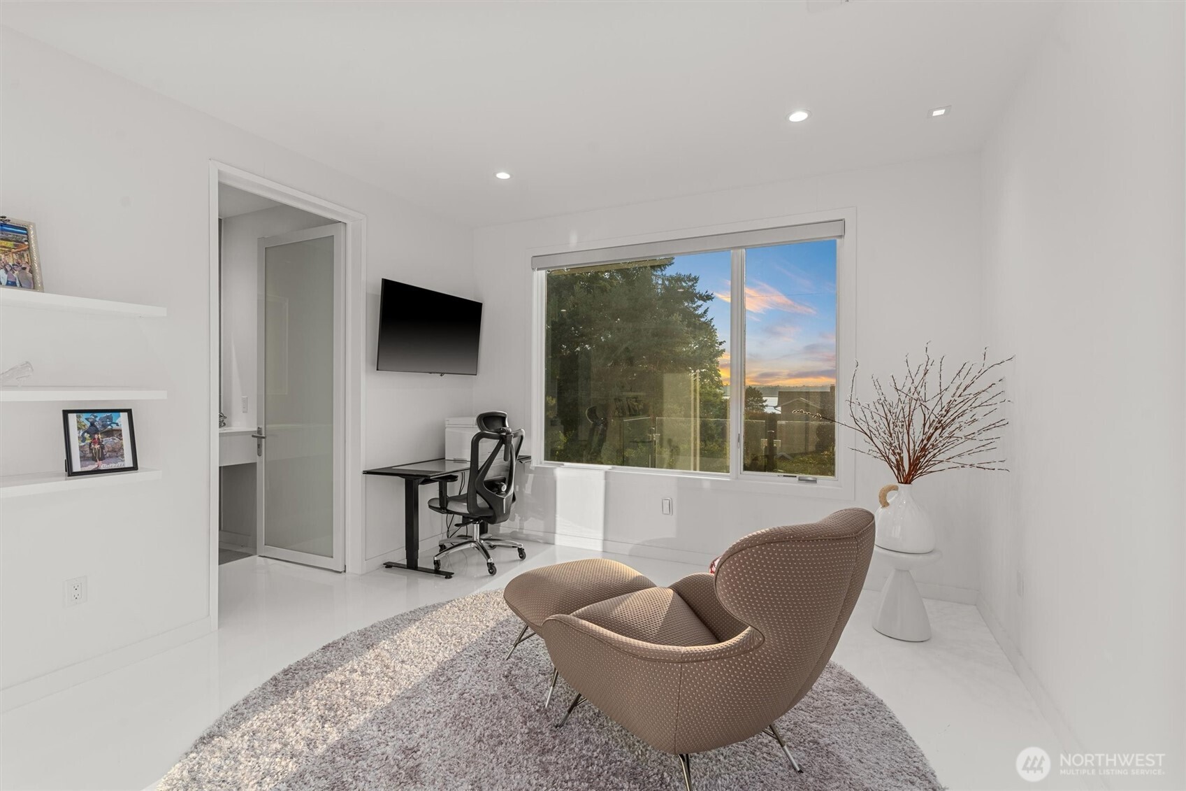 903 N 33rd Place , Renton, WA 98056