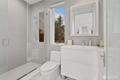 903 N 33rd Place , Renton, WA 98056 - Photo 24