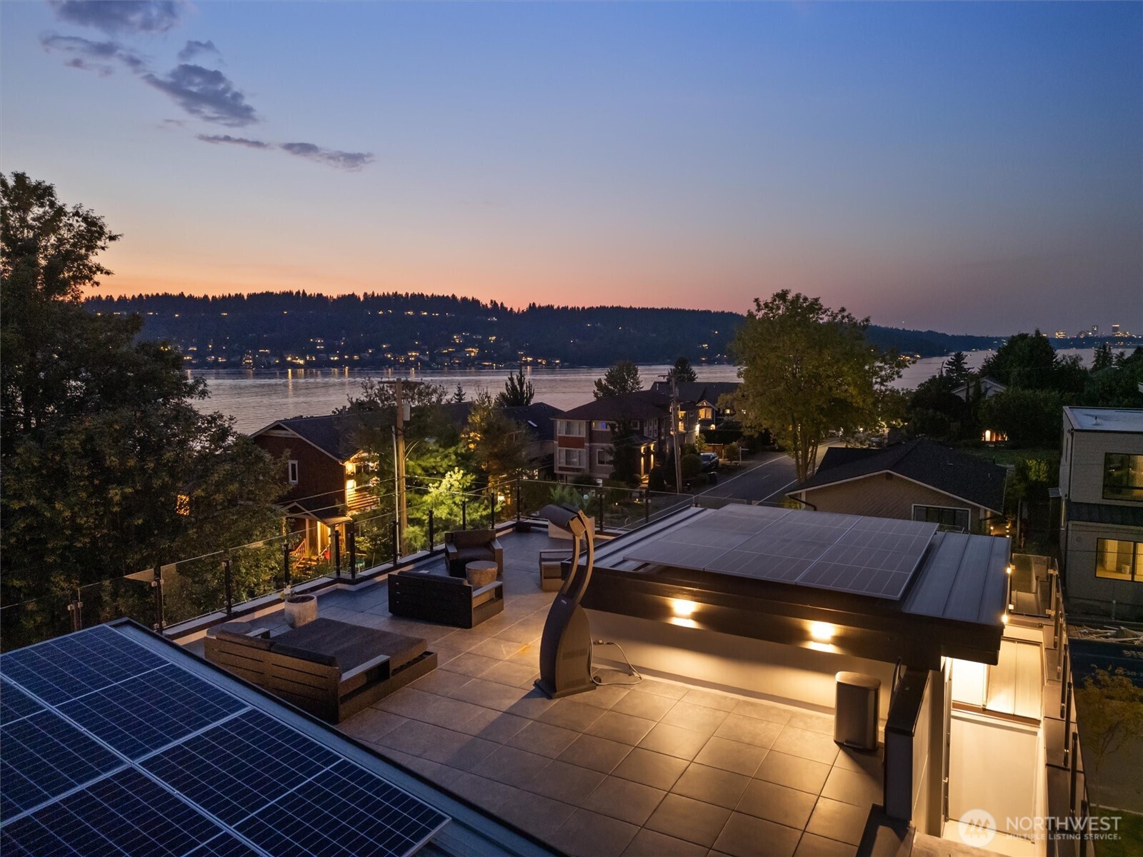 903 N 33rd Place , Renton, WA 98056