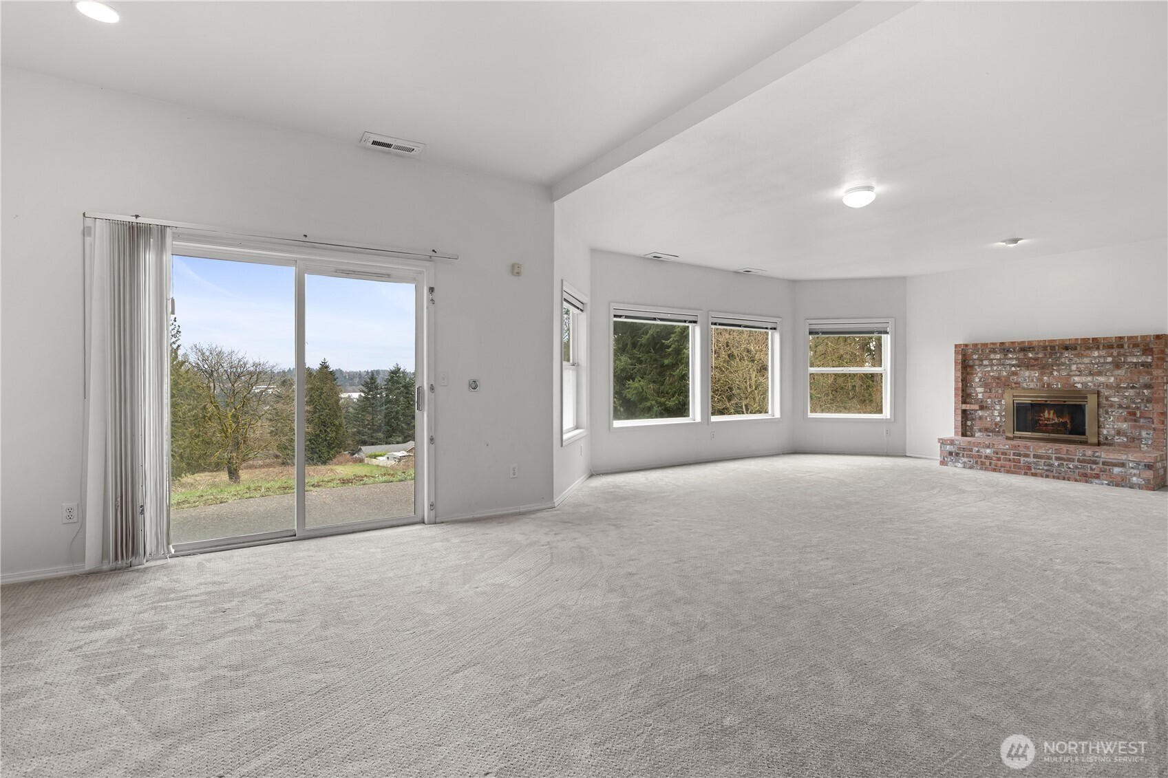 515 63rd Avenue Ct NE, Tacoma, WA 98422