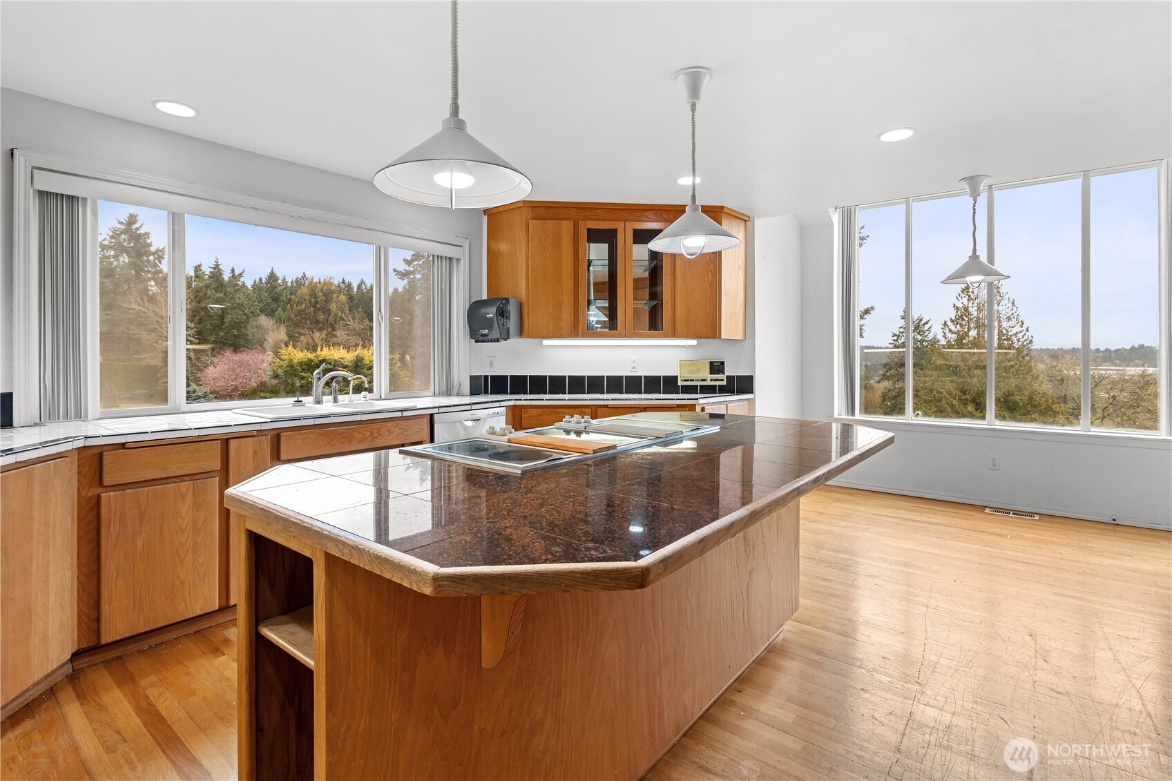 515 63rd Avenue Ct NE, Tacoma, WA 98422