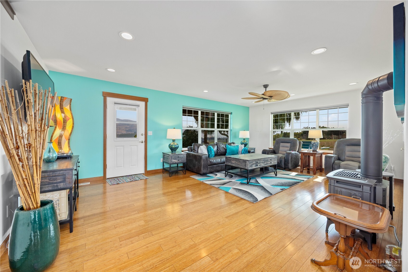 1190 Summit Boulevard , Manson, WA 98831