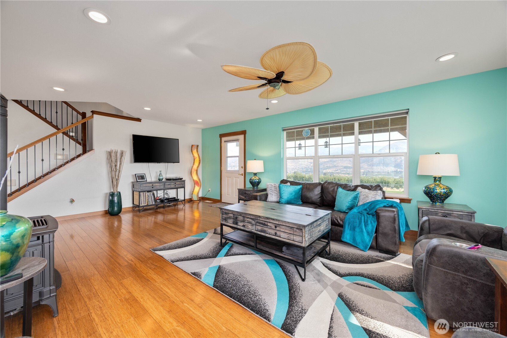 1190 Summit Boulevard , Manson, WA 98831