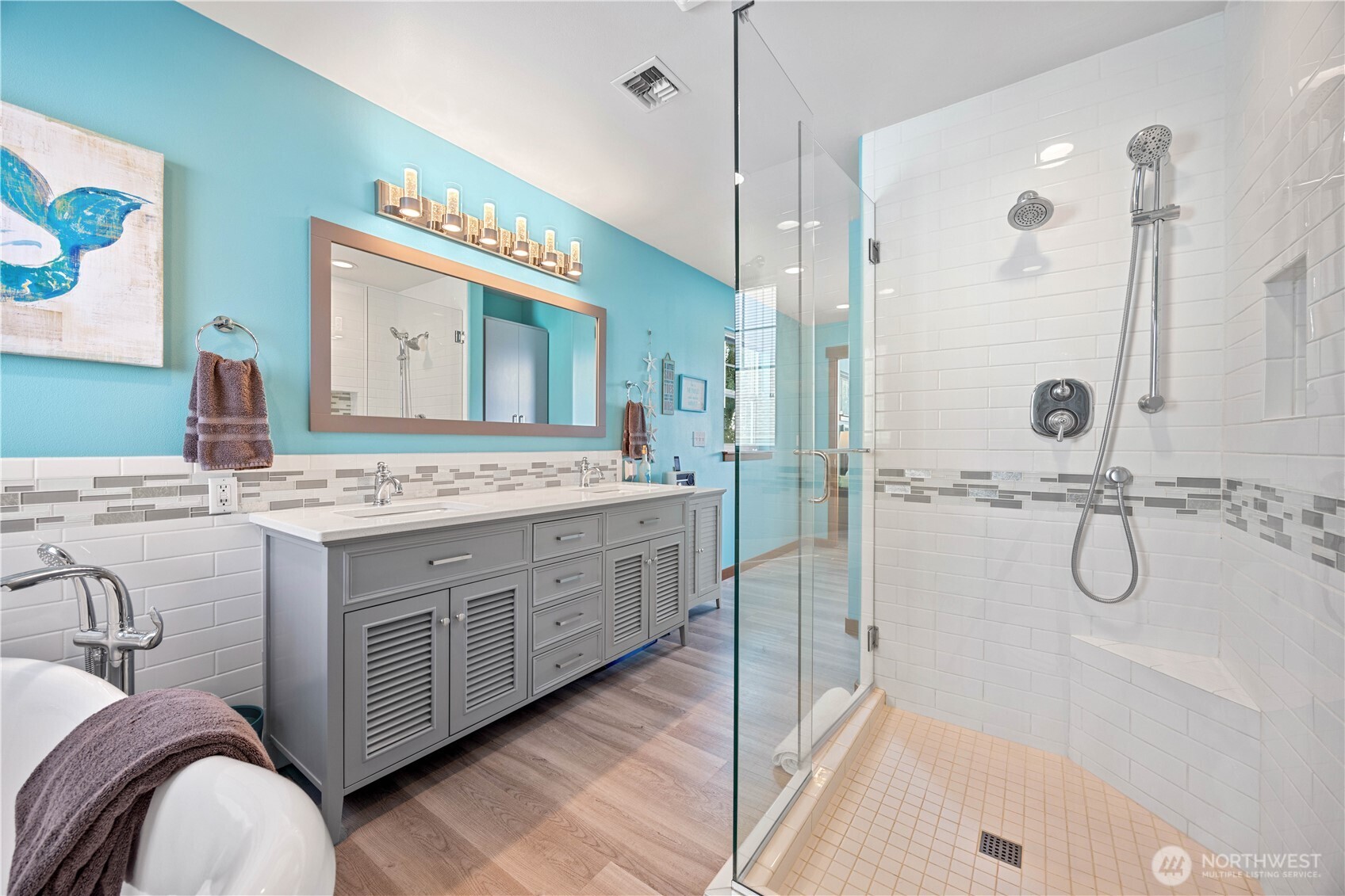 1190 Summit Boulevard , Manson, WA 98831