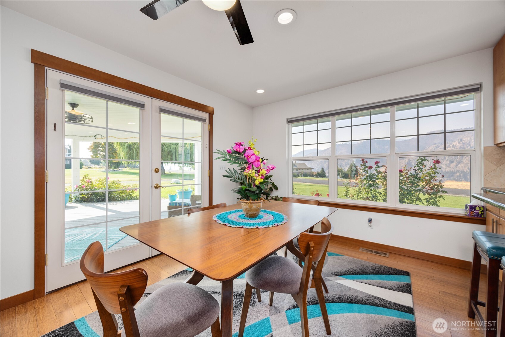 1190 Summit Boulevard , Manson, WA 98831