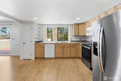 14014 NE 69th Place , Redmond, WA 98052 - Photo 11