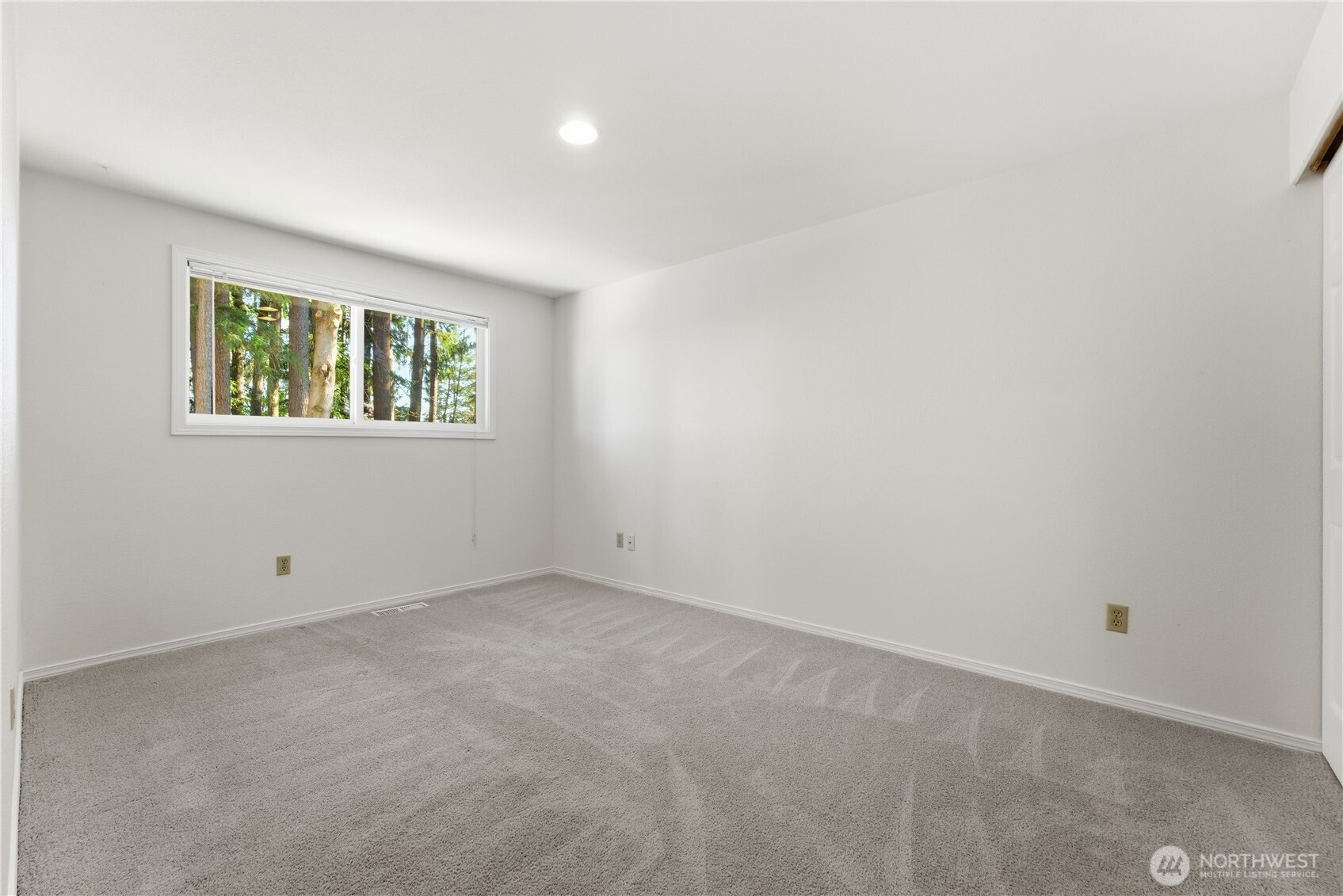 14014 NE 69th Place , Redmond, WA 98052