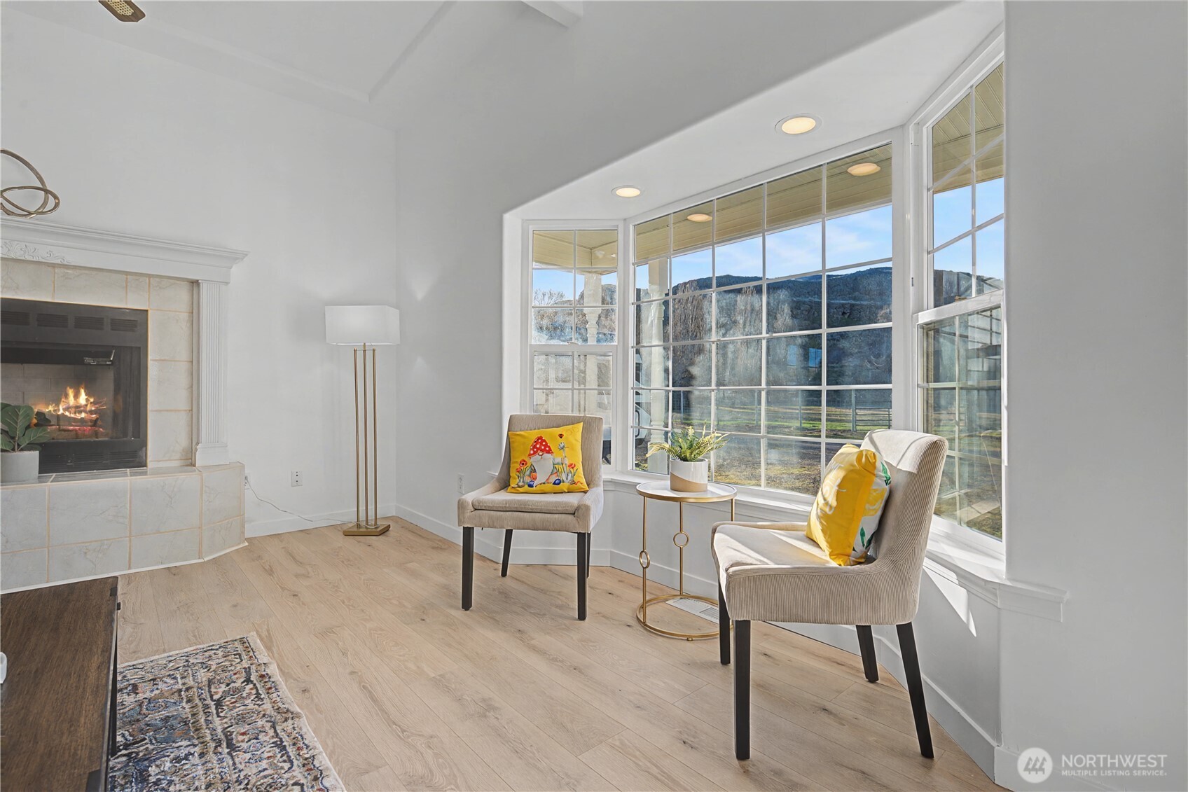 225 S D Street , Washtucna, WA 99371