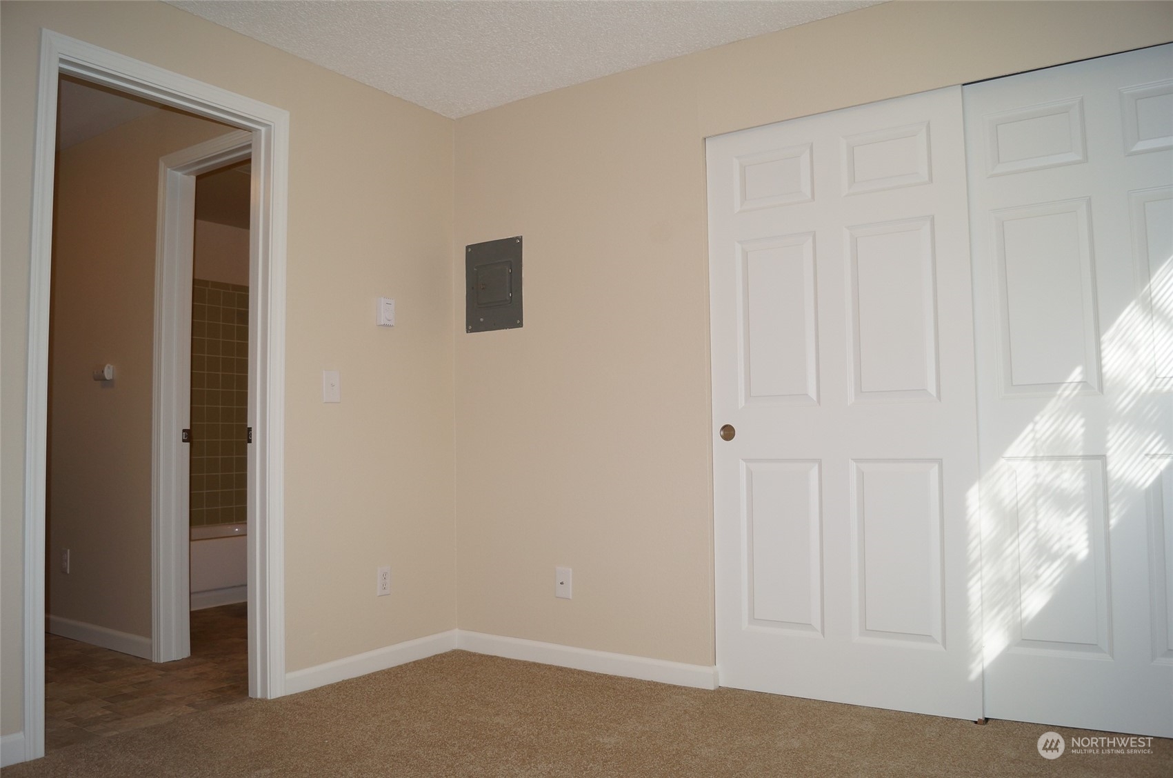 5601 S Thompson Avenue , Tacoma, WA 98408