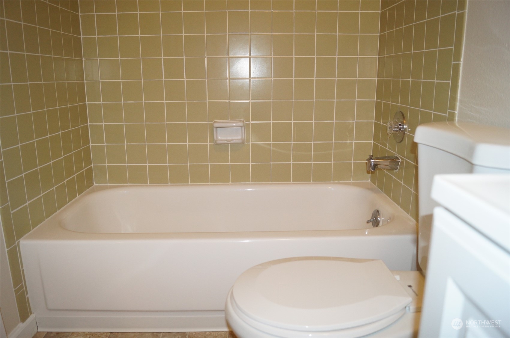 5601 S Thompson Avenue , Tacoma, WA 98408