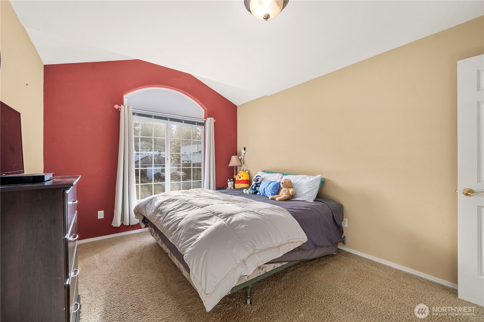 4121 52nd Street NE, Tacoma, WA 98422