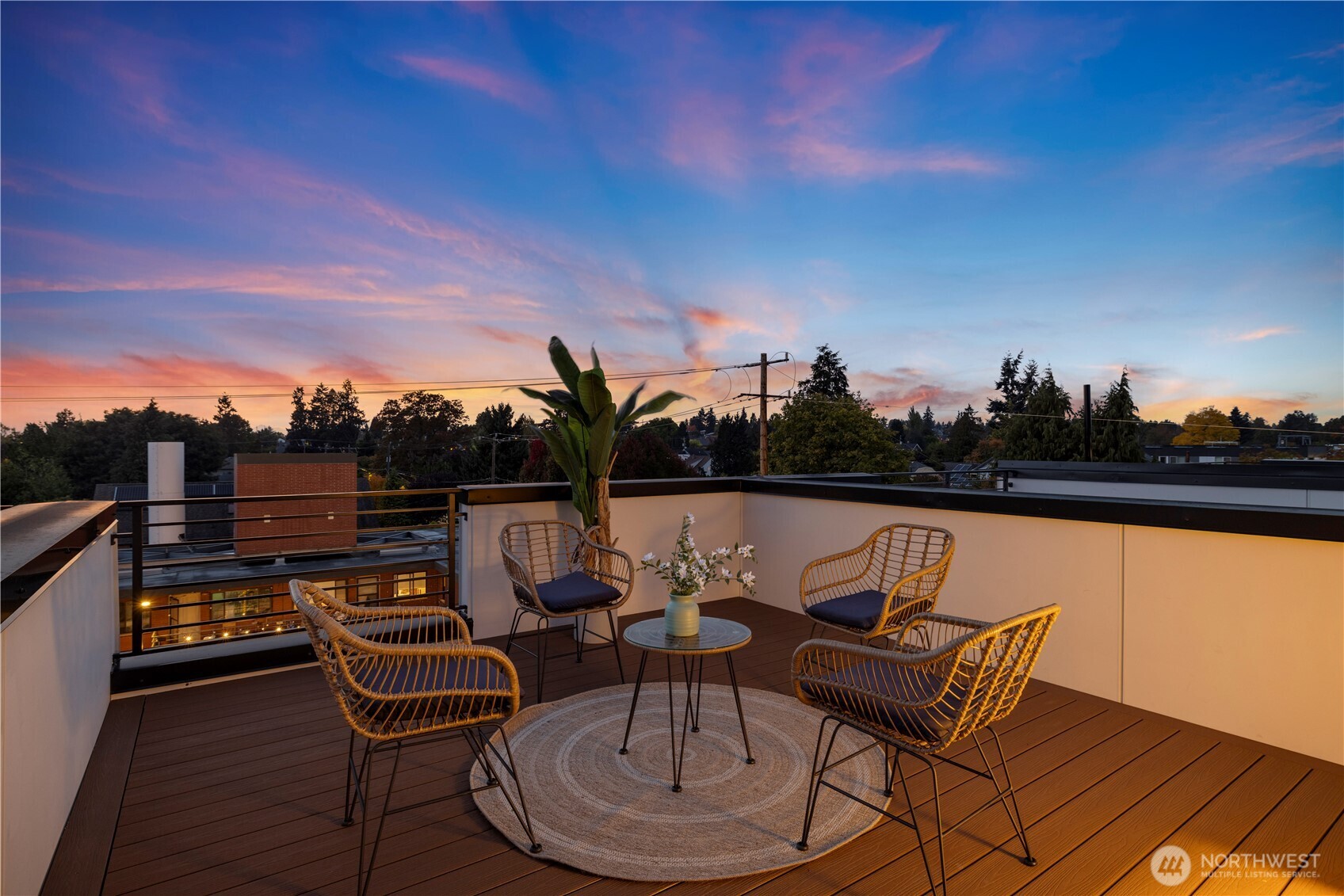 7526 6th Avenue NW, Seattle, WA 98117