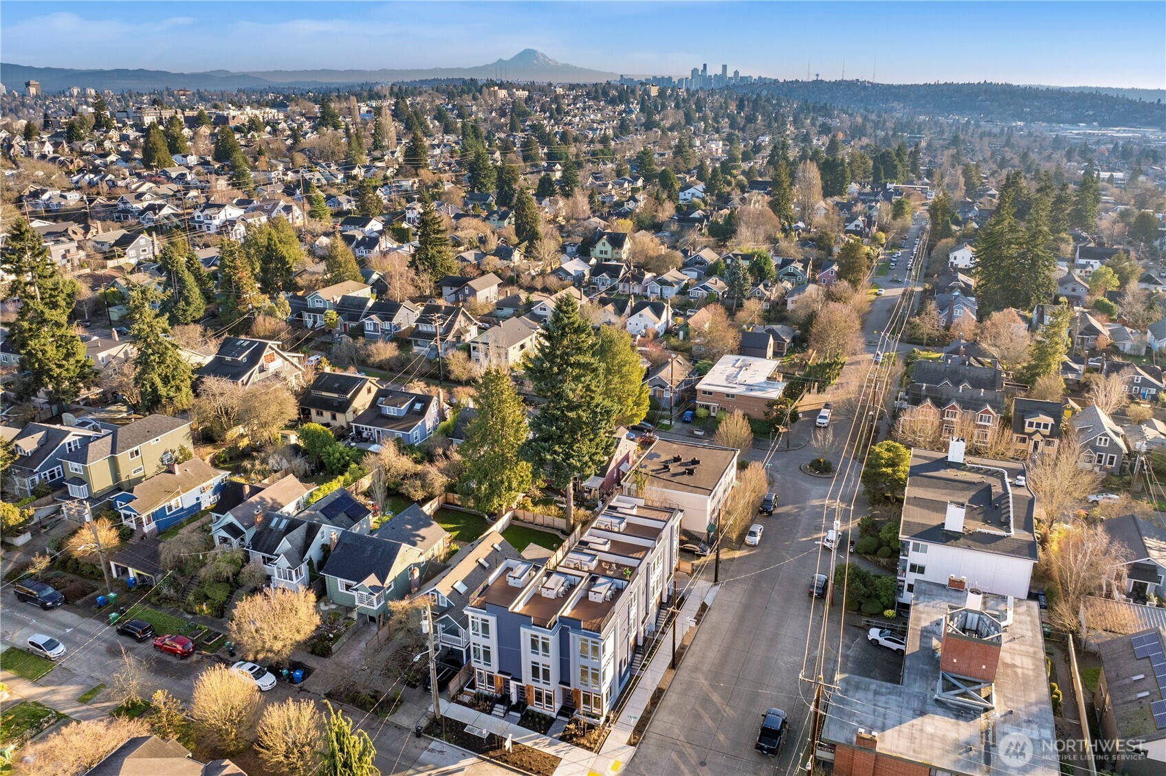 7526 6th Avenue NW, Seattle, WA 98117