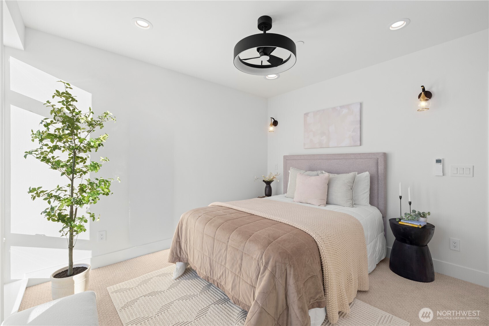 7526 6th Avenue NW, Seattle, WA 98117