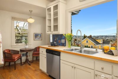 1208 E Newton Street , Seattle, WA 98102 - Photo 18