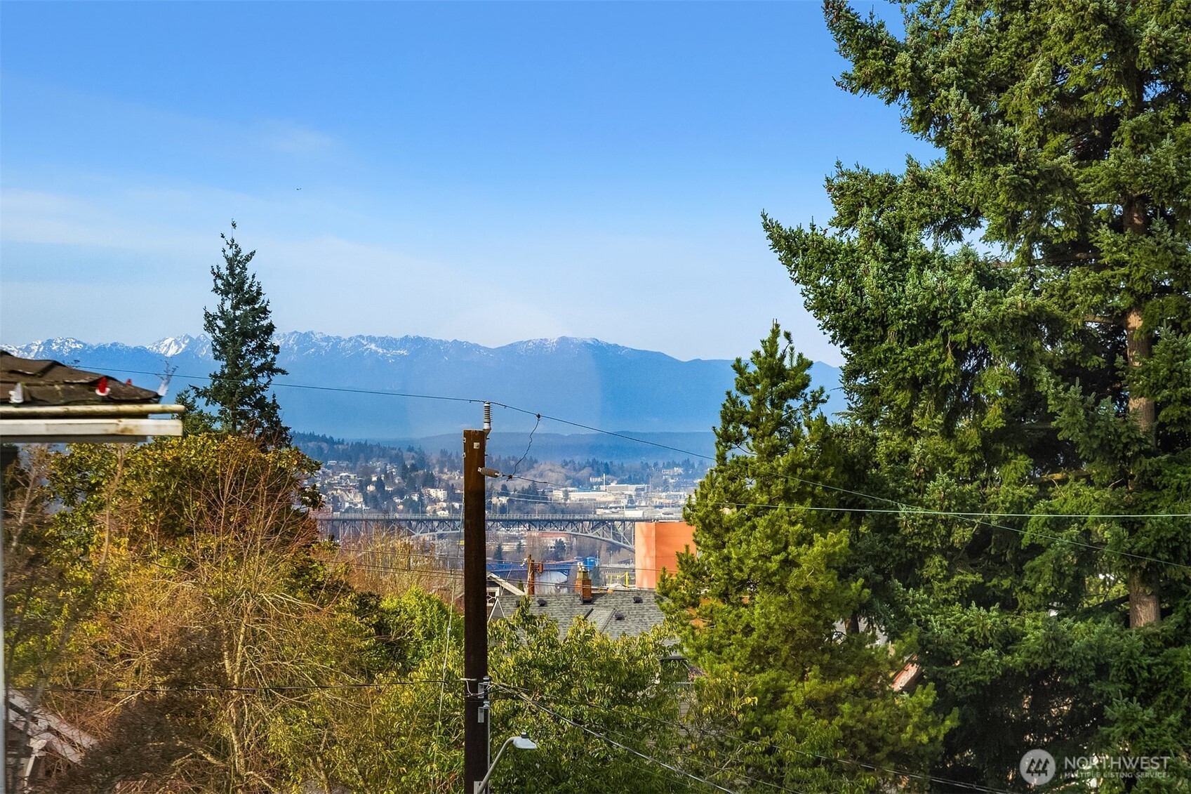 1208 E Newton Street , Seattle, WA 98102