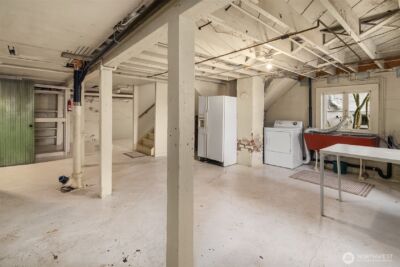 1208 E Newton Street , Seattle, WA 98102 - Photo 35