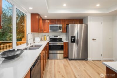 17014 NE 28th Place , Bellevue, WA 98008 - Photo 11