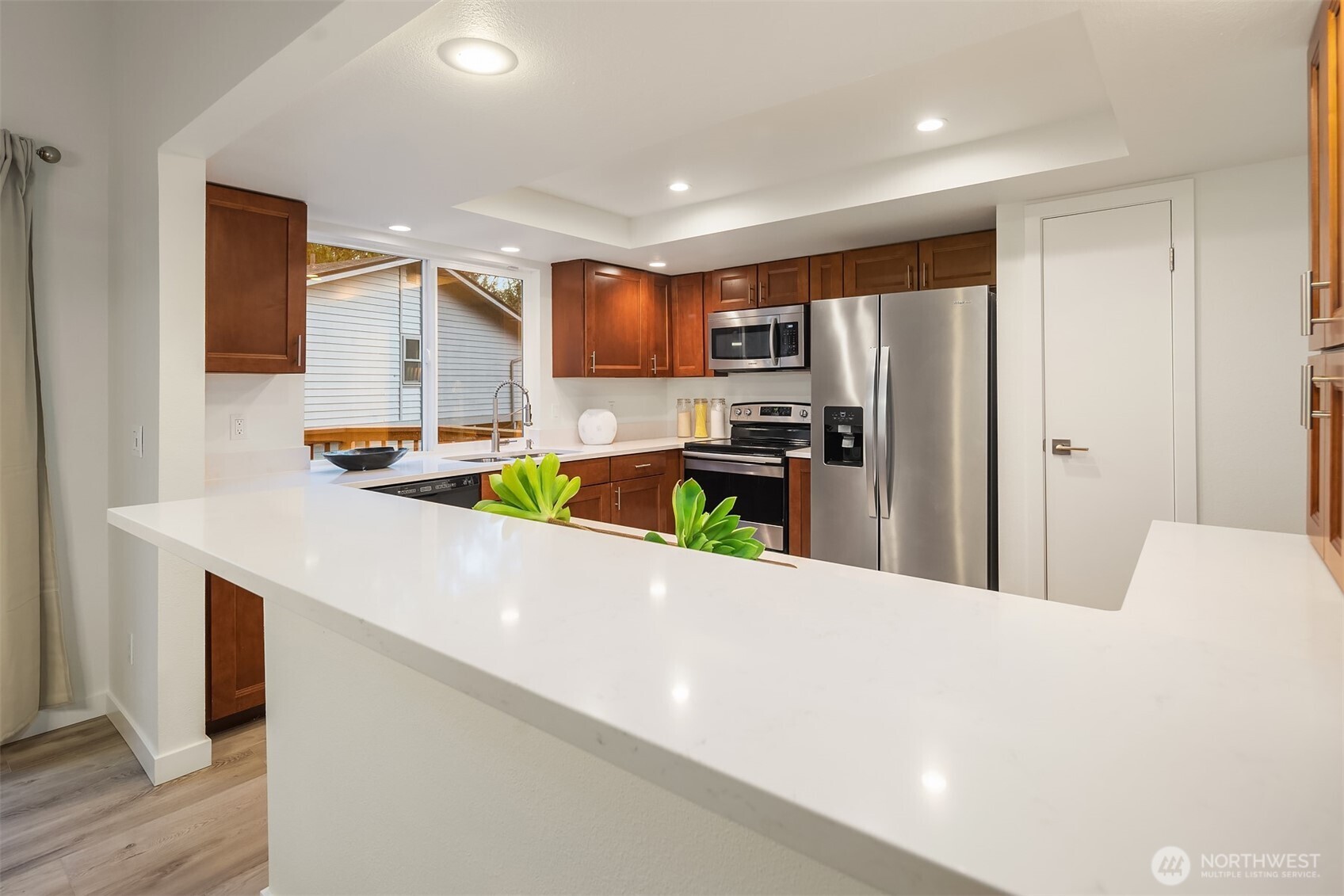 17014 NE 28th Place , Bellevue, WA 98008