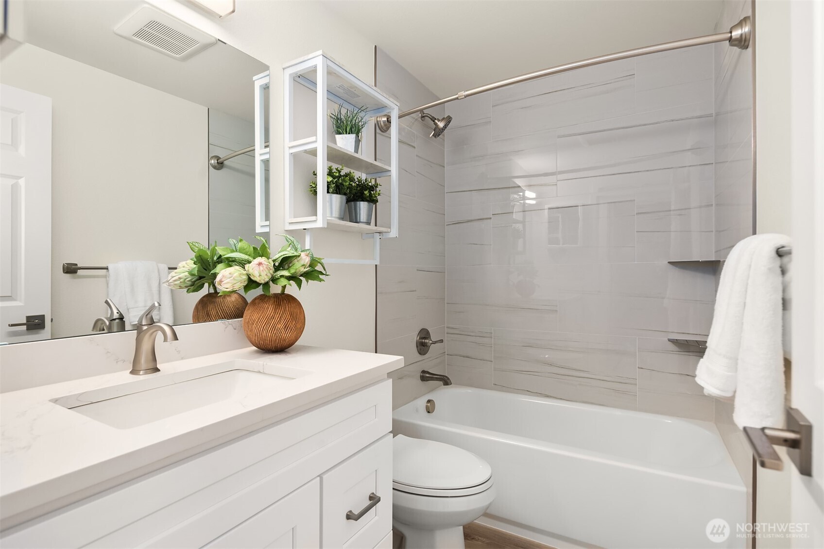 17014 NE 28th Place , Bellevue, WA 98008