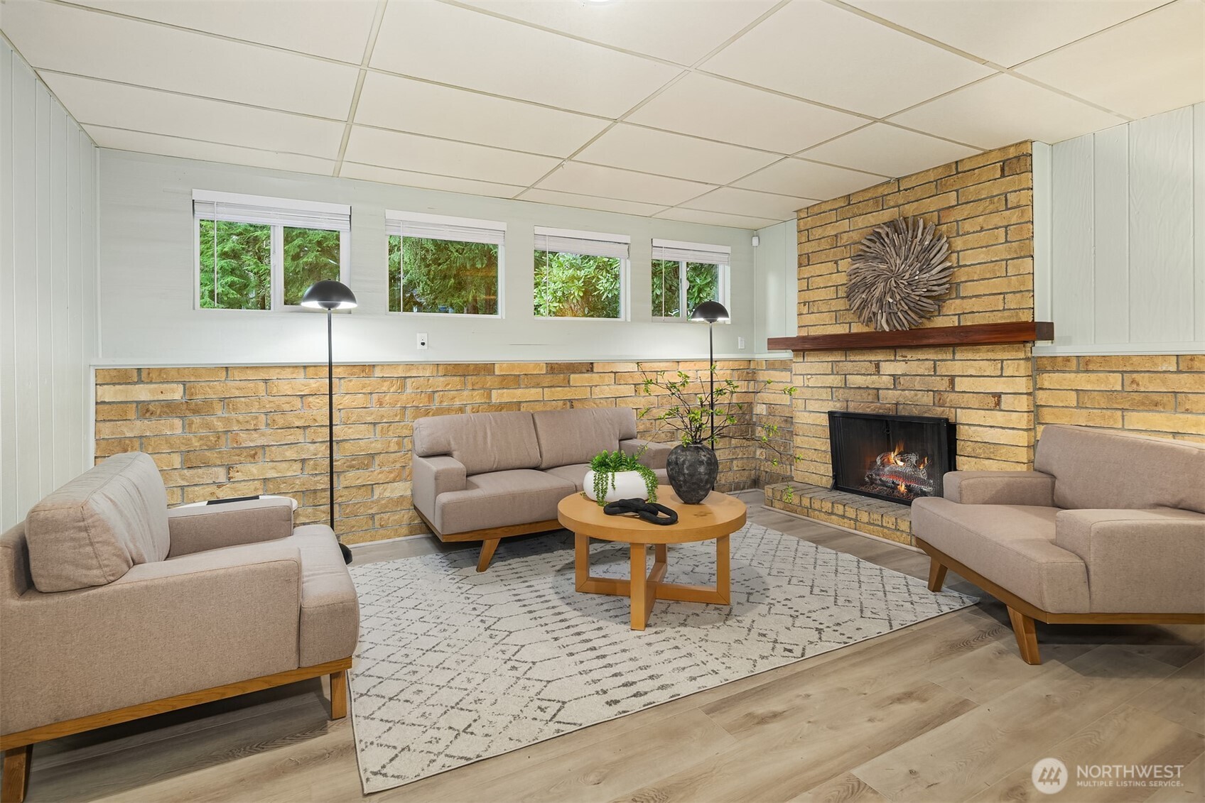 17014 NE 28th Place , Bellevue, WA 98008