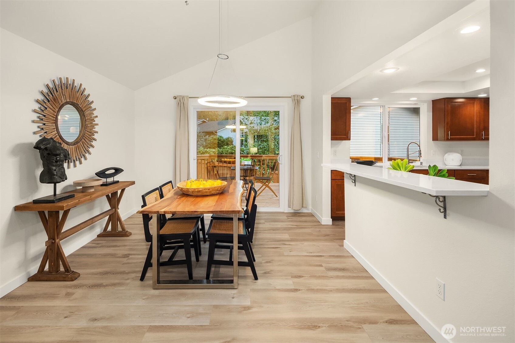 17014 NE 28th Place , Bellevue, WA 98008