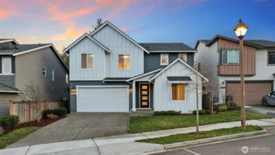 2463 NE Athlon Court , Poulsbo, WA 98370-8015