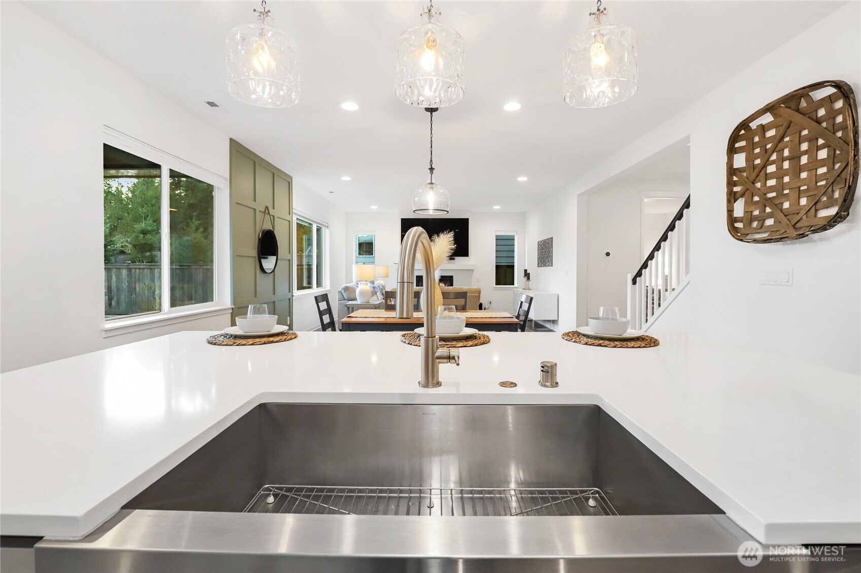 2463 NE Athlon Court , Poulsbo, WA 98370-8015