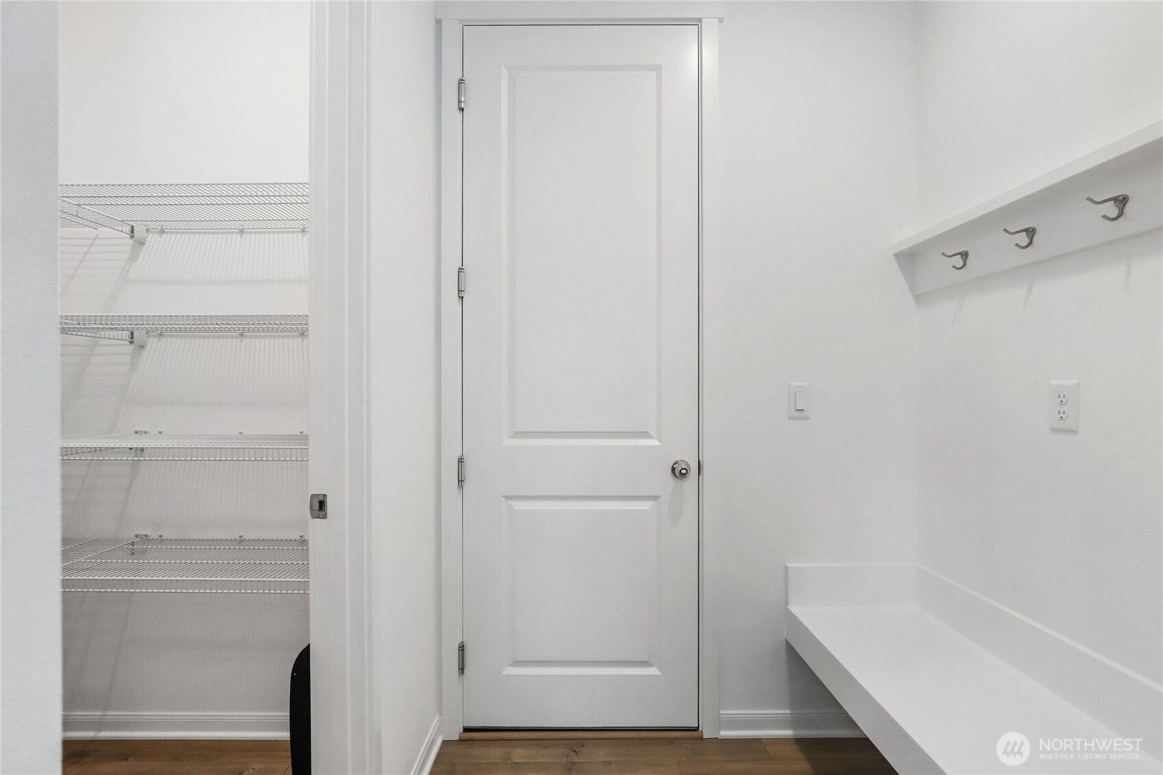 2463 NE Athlon Court , Poulsbo, WA 98370-8015