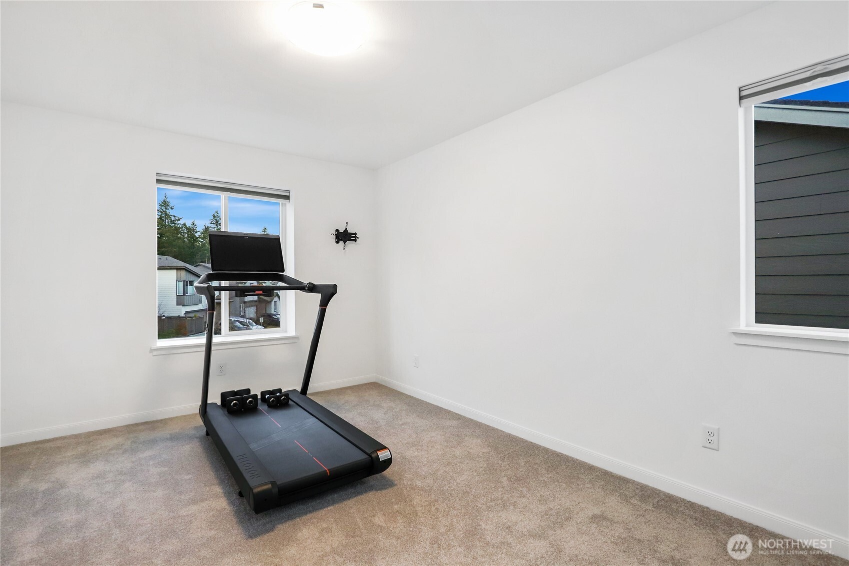 2463 NE Athlon Court , Poulsbo, WA 98370-8015