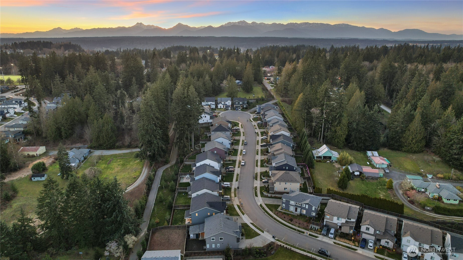 2463 NE Athlon Court , Poulsbo, WA 98370-8015