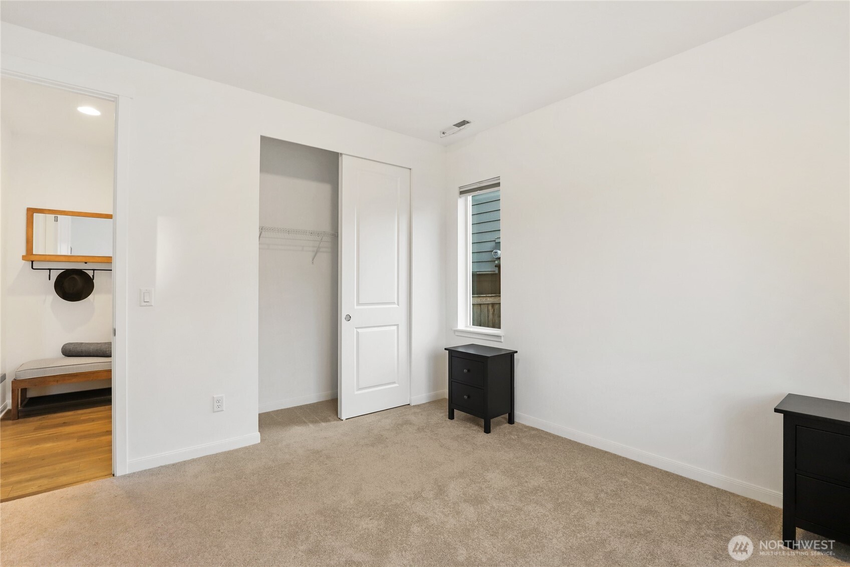 2463 NE Athlon Court , Poulsbo, WA 98370-8015