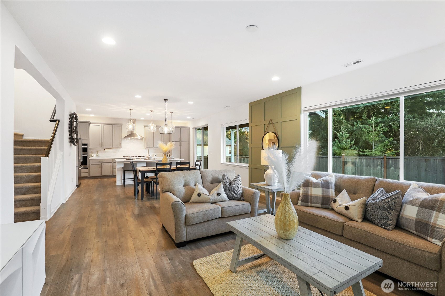 2463 NE Athlon Court , Poulsbo, WA 98370-8015