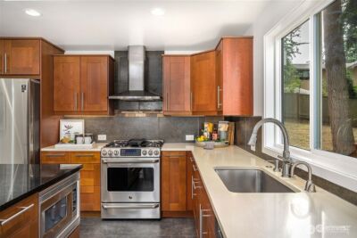 10612 157th Avenue NE, Redmond, WA 98052 - Photo 5