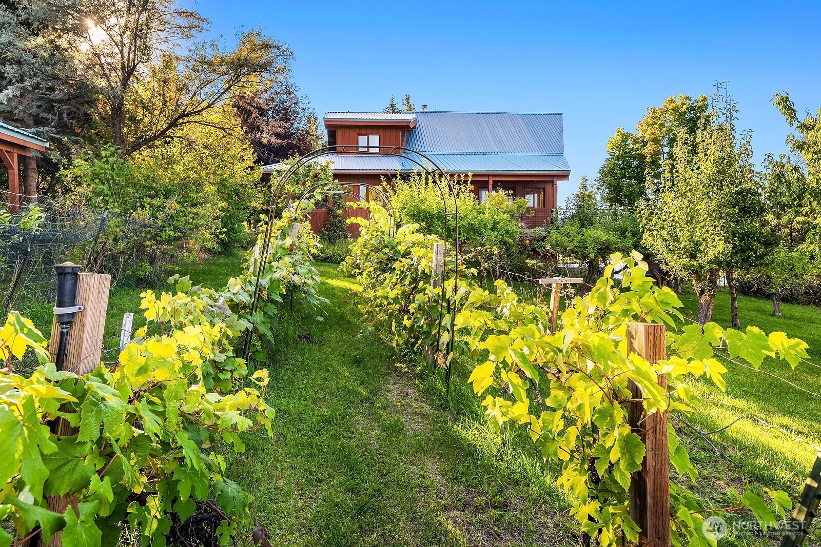 220 Big House Road , Cle Elum, WA 98922