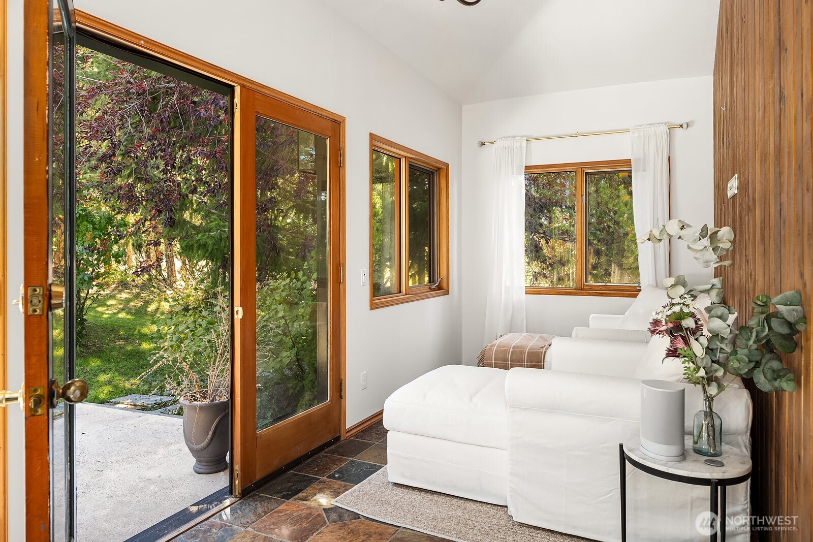 220 Big House Road , Cle Elum, WA 98922