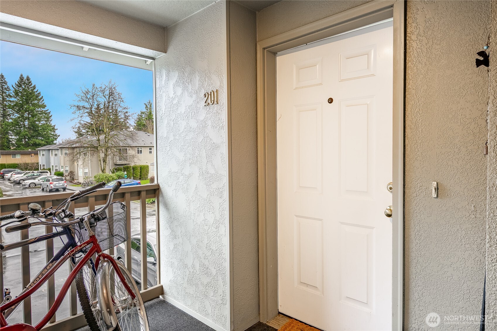 3376 Northwest Avenue #201, Bellingham, WA 98225