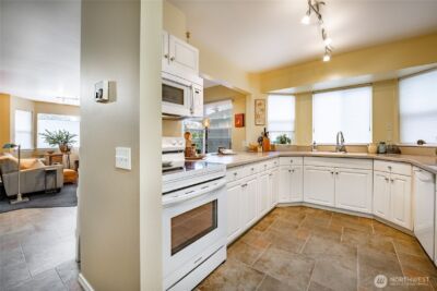 3376 Northwest Avenue #201, Bellingham, WA 98225 - Photo 22