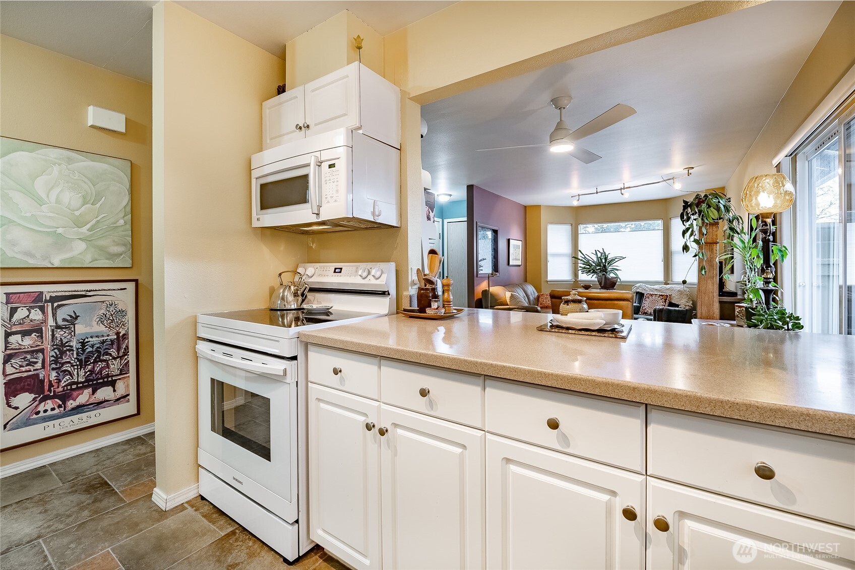 3376 Northwest Avenue #201, Bellingham, WA 98225