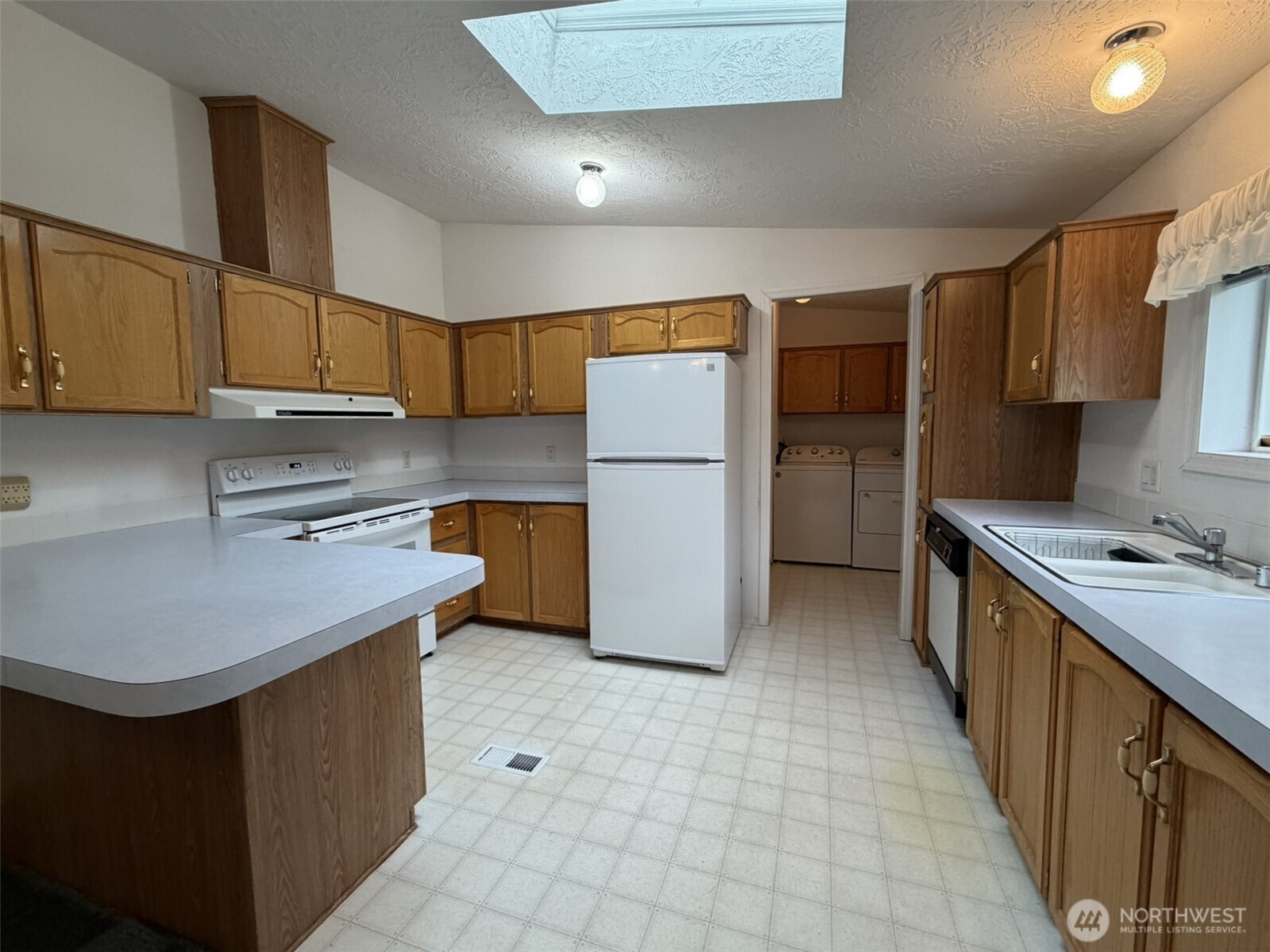 100 Leisure Drive , Aberdeen, WA 98520