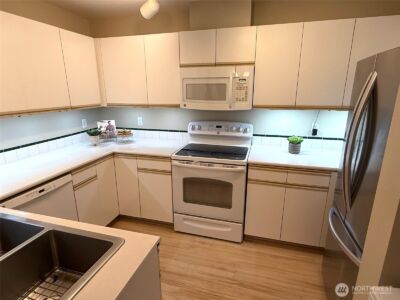 11130 SE 208th Street #A204, Kent, WA 98031 - Photo 12