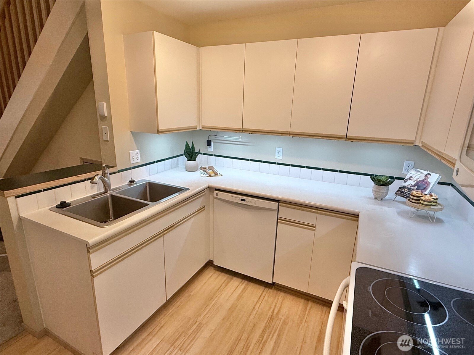 11130 SE 208th Street #A204, Kent, WA 98031