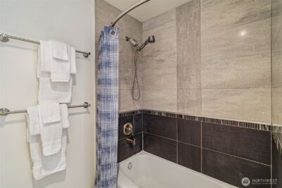 3204 81st Place SE #B202, Mercer Island, WA 98040 - Photo 17