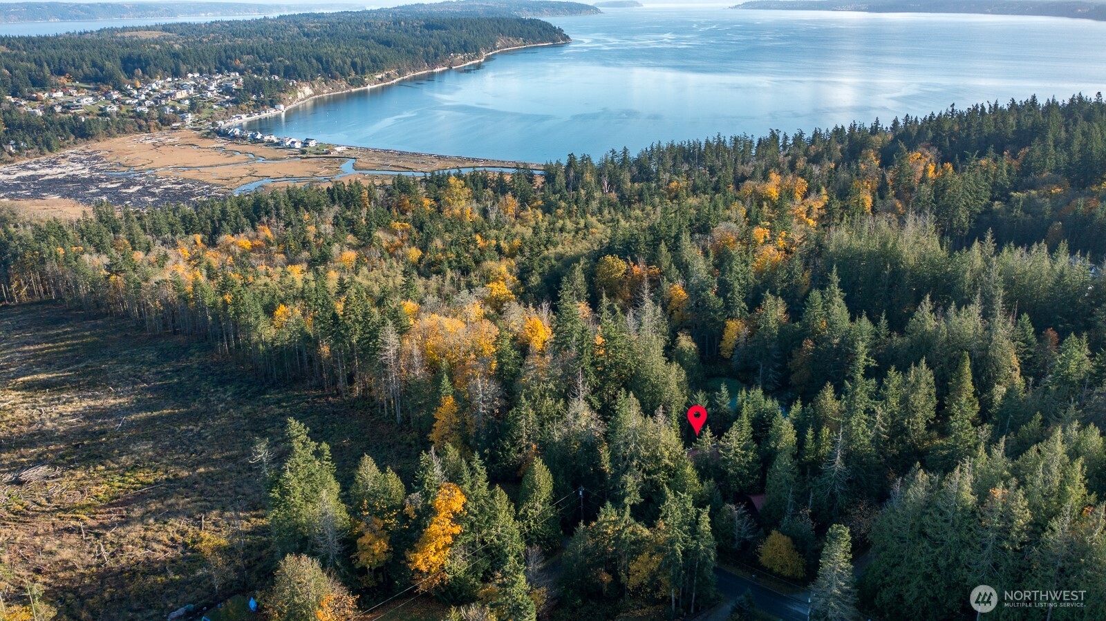 2103 Sherwood Forest Lane , Camano Island, WA 98282-8230