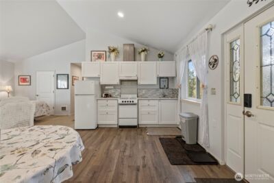 22068 McMurray Shore Drive , Mount Vernon, WA 98274 - Photo 22